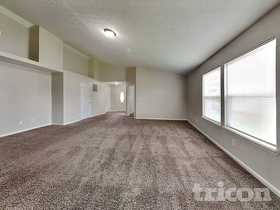 3rd image of 6623 Coppel Ct