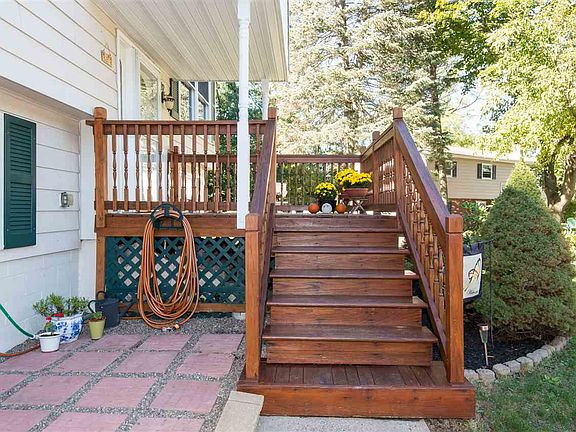 4th image of 82 Coventry Ct