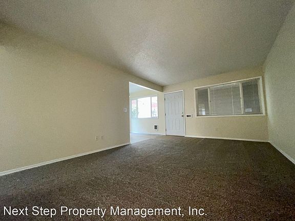 4th image of 1730 NE Hancock St #10802734