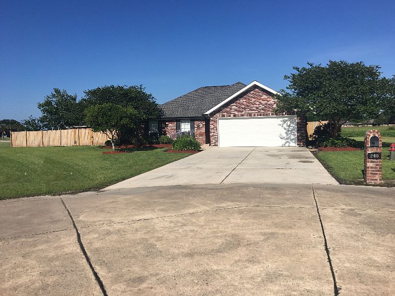 1st image of 240 E 28th Pl