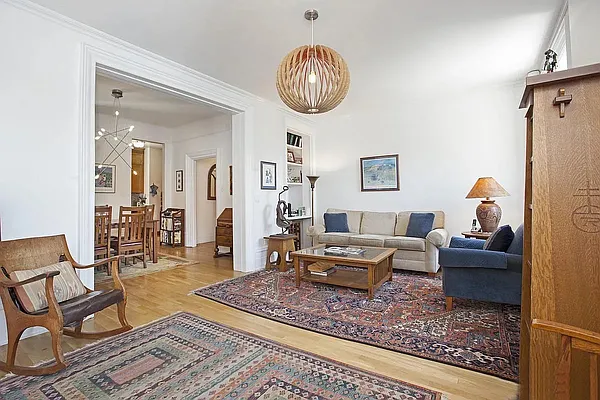 Rented by Modlin Group | media 2