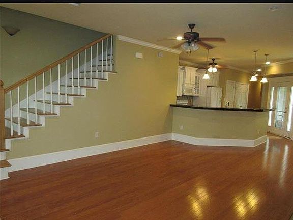 3rd image of 1421 Cumberland St