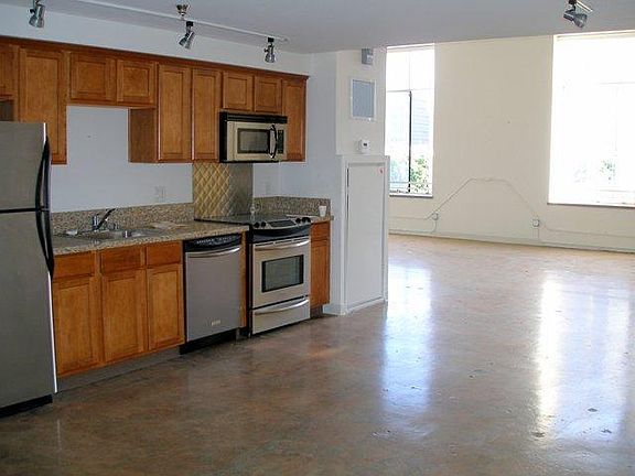 5th image of 409 W Olympic Blvd APT 501