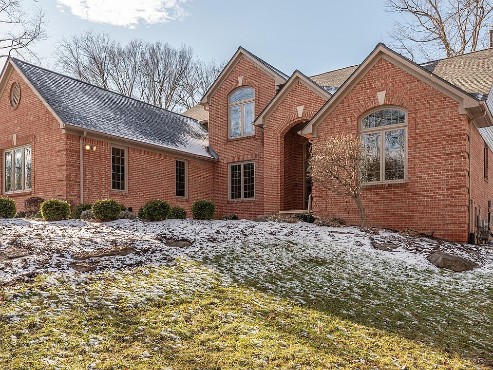 1st image of 8645 Creekwood Dr