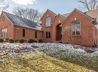 8645 Creekwood Dr, Canton, MI 48187