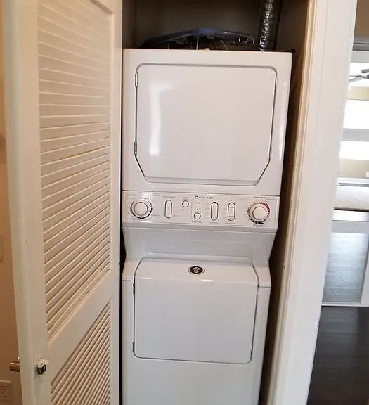 112 Corsica Dr — Photo 21