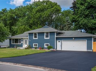 214 Menard Dr, Rochester, NY 14616