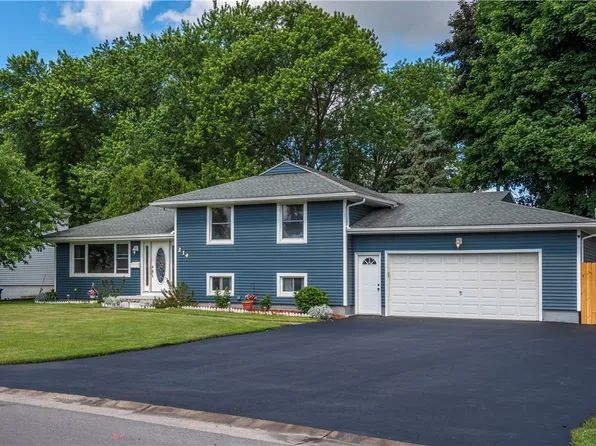 214 Menard Dr, Rochester, NY 14616