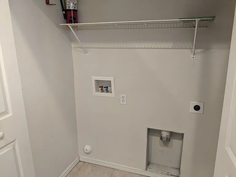 4960 Summit Cir — Photo 21