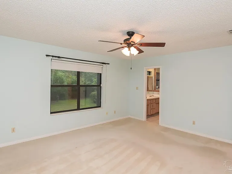 2840 Creekwood Dr — Photo 15
