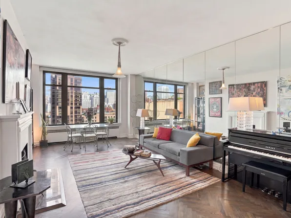 400 East 59th Street image 1 of 22