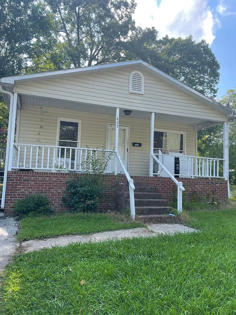 3 Bedroom Convenient to A&T and Downtown Greensboro! — Photo 2