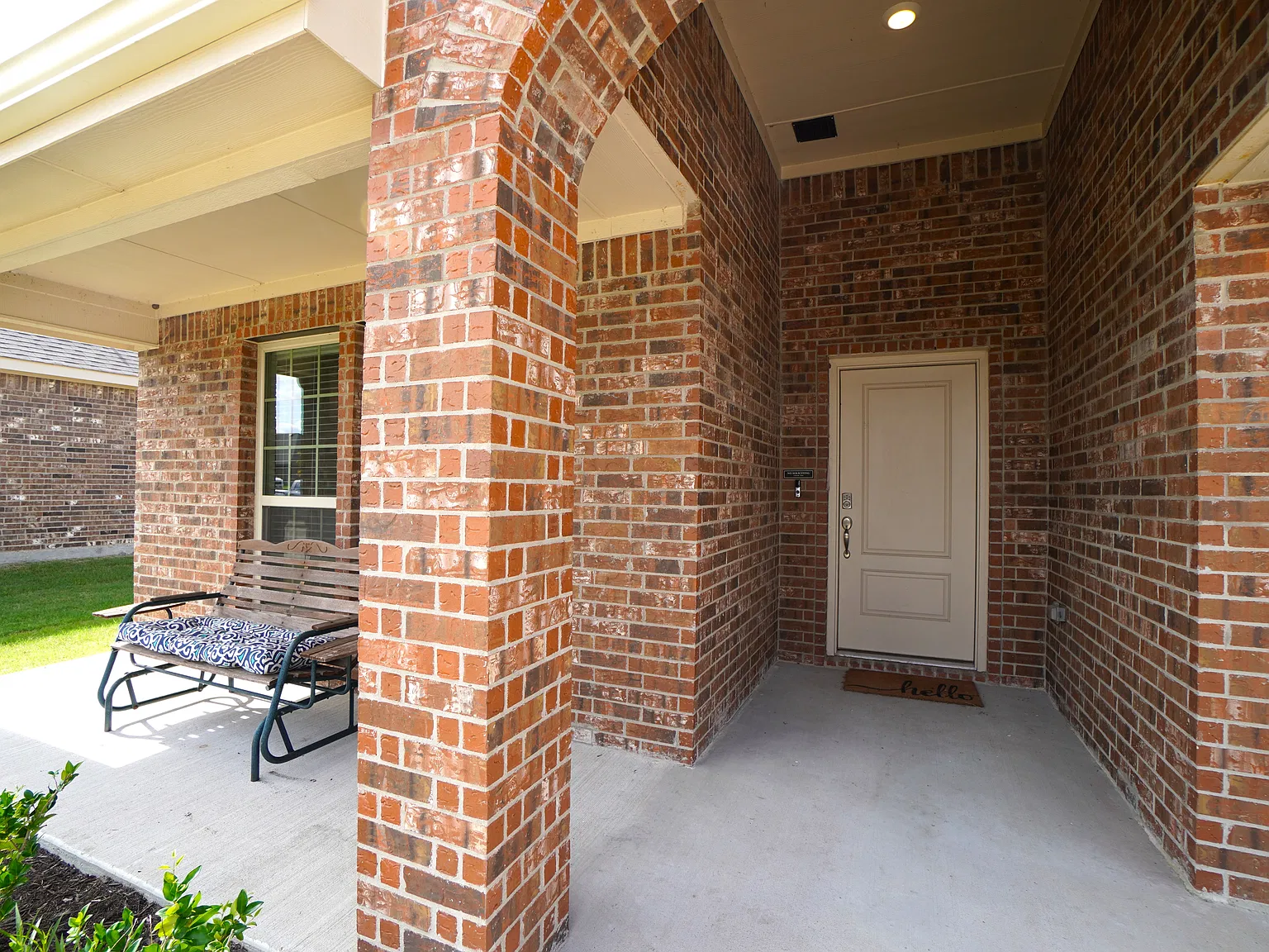 4 bed, 1848 sqft, $2,350 — Photo 4