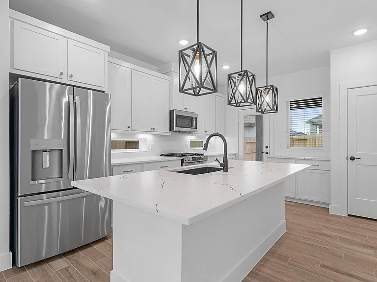 1308 Shaded Rock Dr — Photo 9