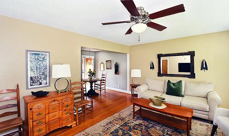 6123 Skylark Road — Photo 4
