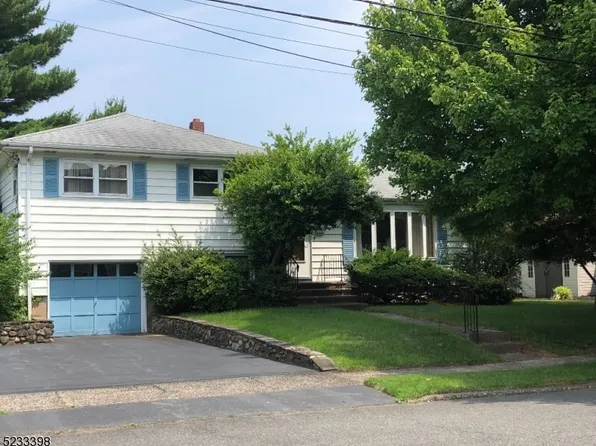 91 Pearl St, Dumont Boro, NJ 07628