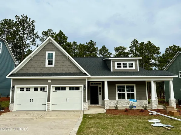 1225 Tillery Dr, Aberdeen, NC 28315