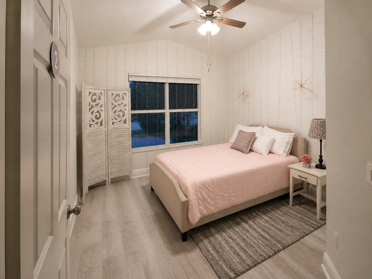 3 bed, 1835 sqft, $4,200 — Photo 3
