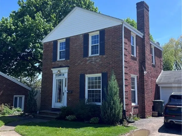 1218 24th St NE, Canton, OH 44714