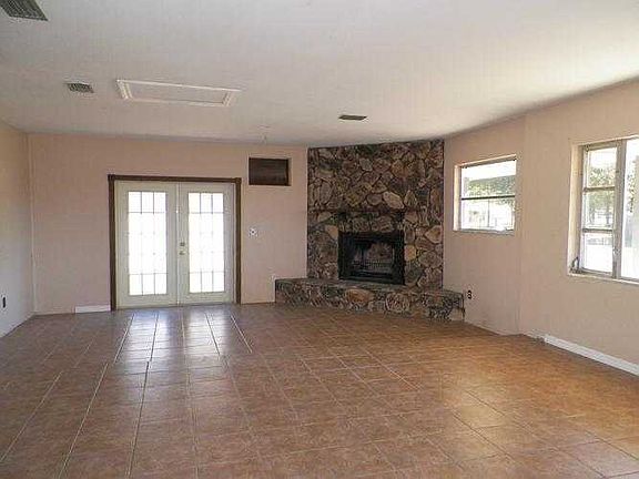 Family area with fireplace