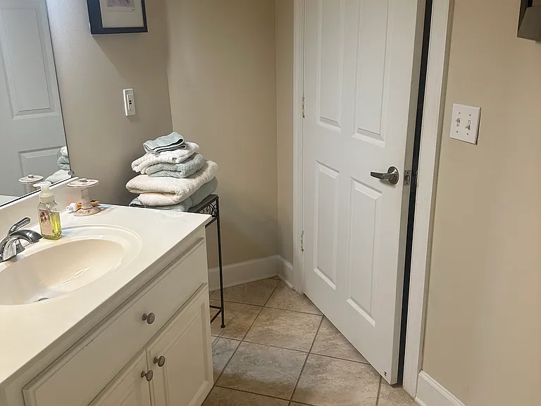 6122 Bay Village Dr #308 — Photo 11