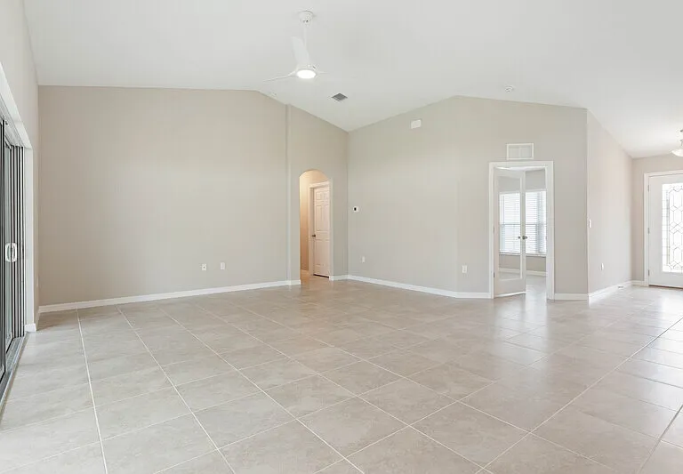 25 Woodfield Dr — Photo 7