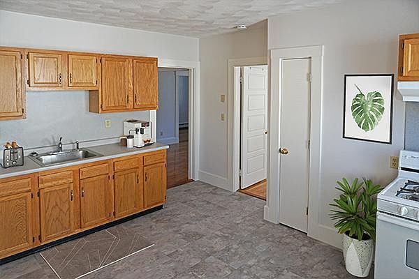 2nd image of 381 Crescent St #2AA