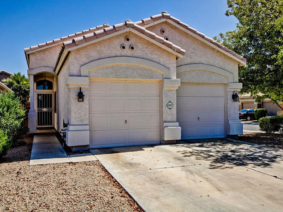 1st image of 1357 W Menadota Dr