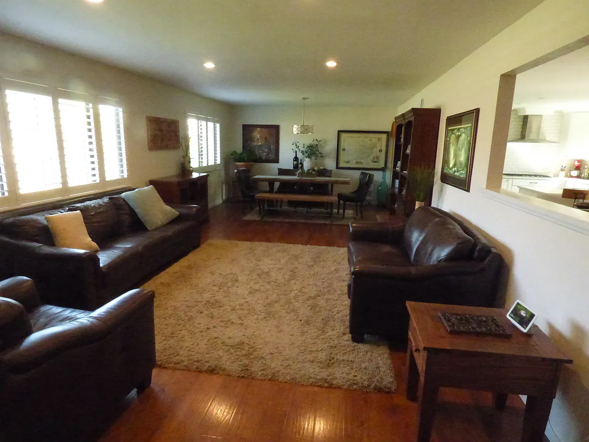 Building Photo - 4371 Coachman Way