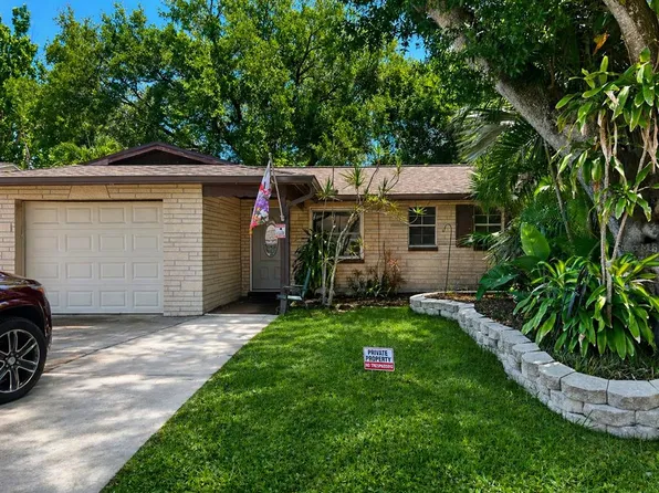 14933 56th St N, Clearwater, FL 33760
