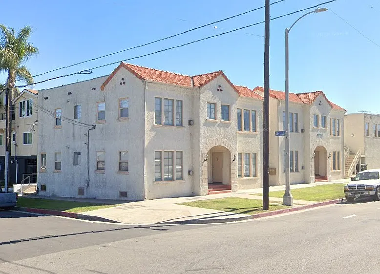 3800 S Pacific Ave #8