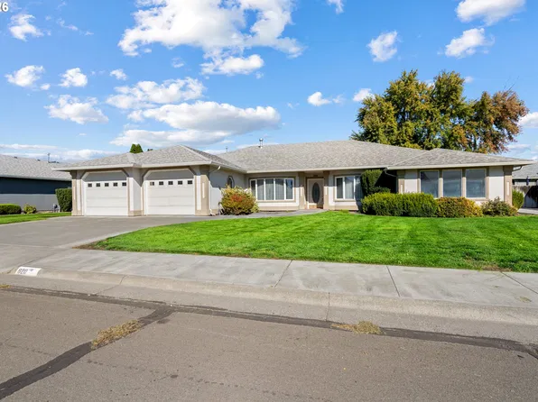 820 W Alder Ave, Hermiston, OR 97838
