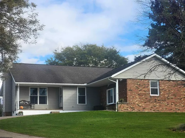 7531 Hall Rd, Buckhannon, WV 26201