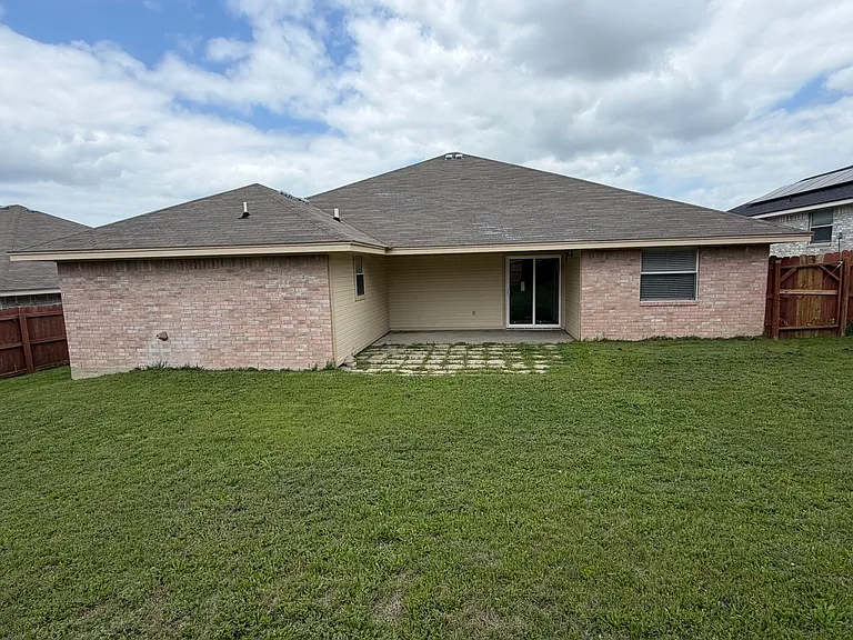 2602 Bigleaf Dr — Photo 14