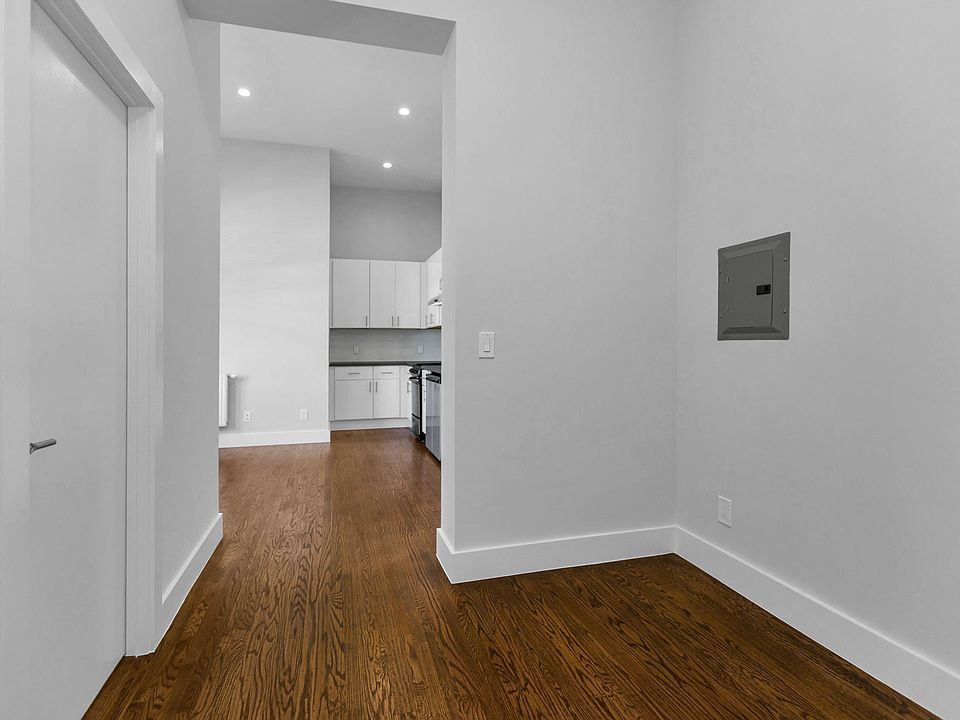 1st image of 1025 Steiner St #57726986