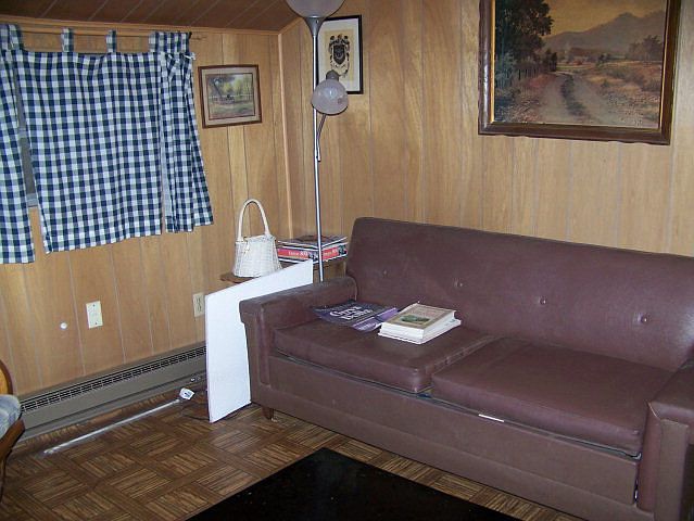2nd image of 924 Chestnut Cove Rd