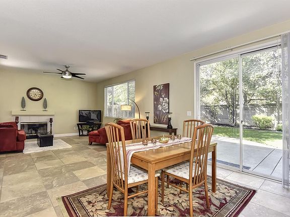 3rd image of 659 Bridgeford Dr