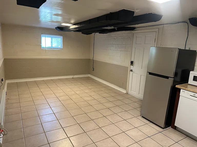 Efficiency/Main room