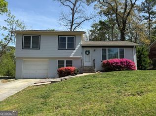 1110 Mountain View Dr, Marietta, GA 30062