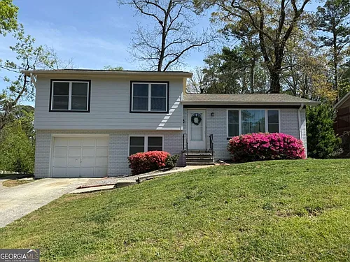 1110 Mountain View Dr Photo 1