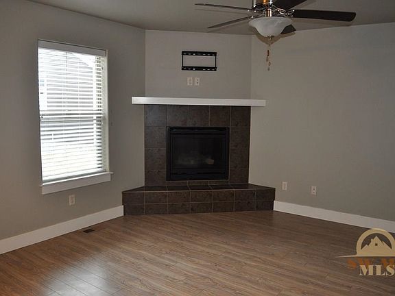 3rd image of 3836 Potosi St