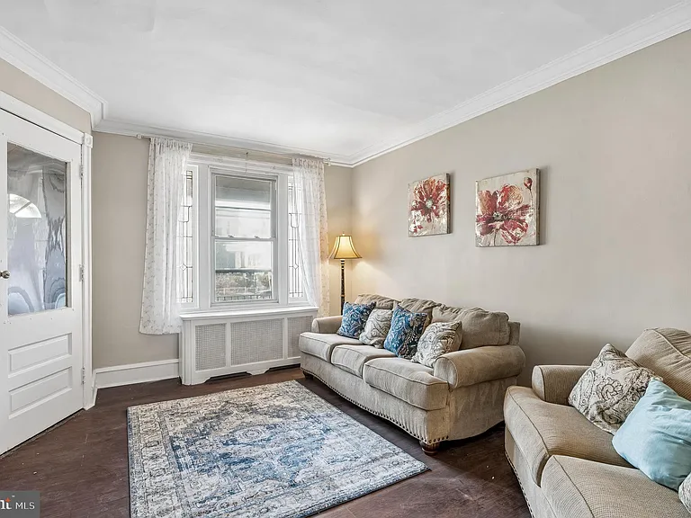 5428 Whitby Ave — Photo 5