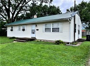 204 W Saint Anthony Ave, Effingham, IL 62401