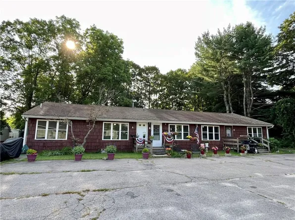 33 River St, Burrillville, RI 02830