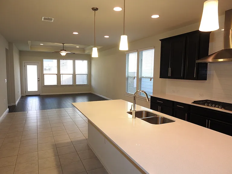 9903 Quercia Dr — Photo 3