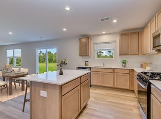 156 Kingfield Dr, Hopkins, SC 29061