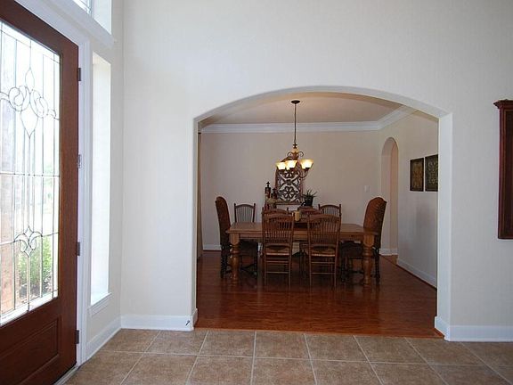 2nd image of 17407 Guadalupe Trail Ct