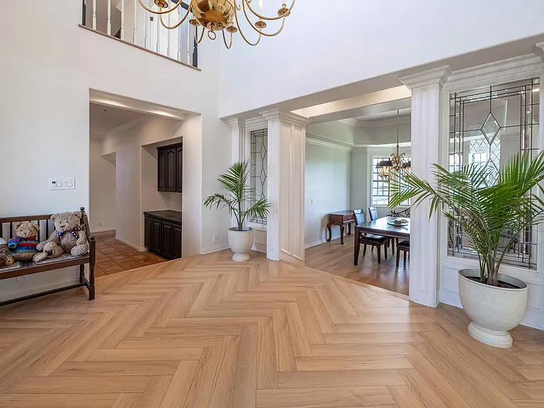 11300 Highridge Ct — Photo 12