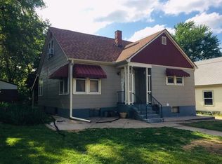 907 N Poplar St, Newton, KS 67114
