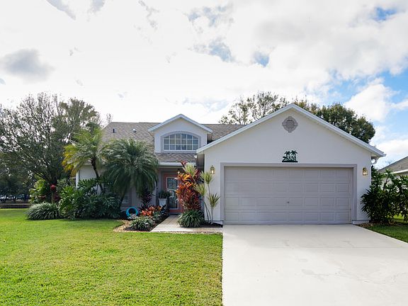 3rd image of 6826 Whitetail Ct